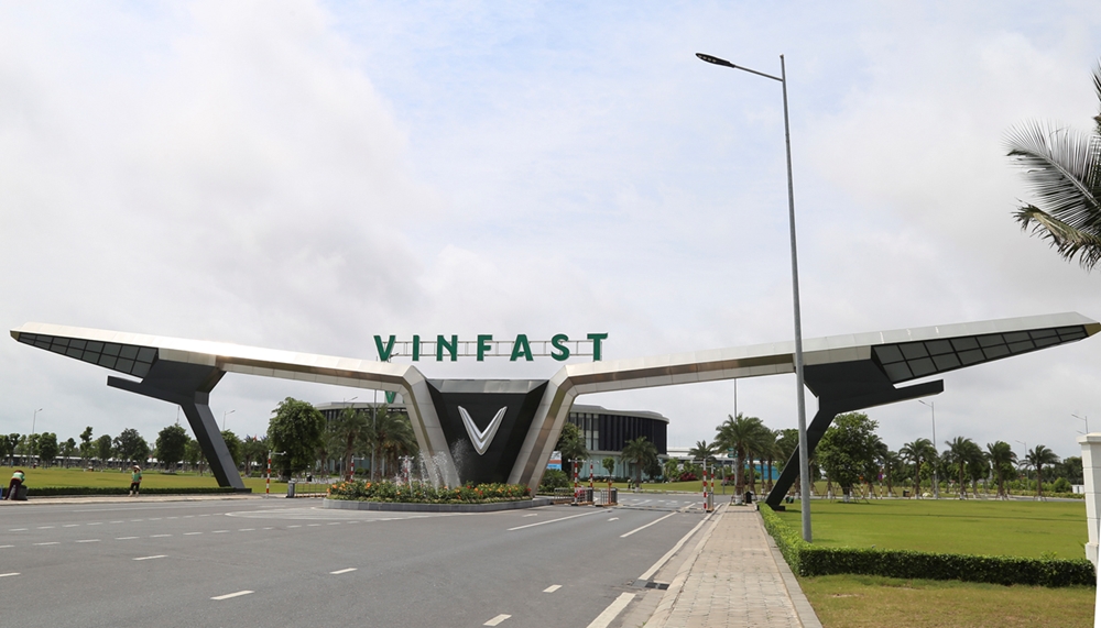 VinFast (Khu công nghiệp Đình Vũ - Hải Phòng) là nhà máy ô tô đầu tiên tại Việt Nam sở hữu quy trình sản xuất đồng bộ và tự động hóa cao.